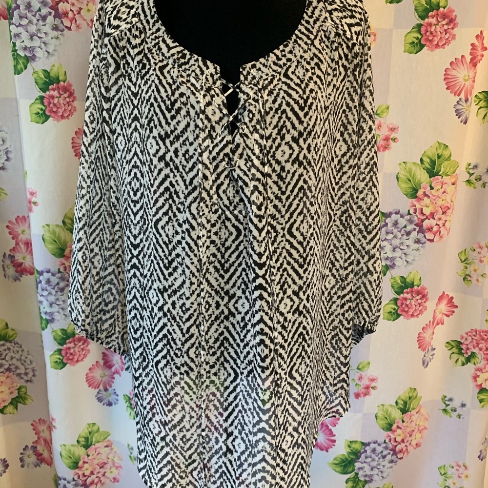 AGB Black and White Patterned Blouse